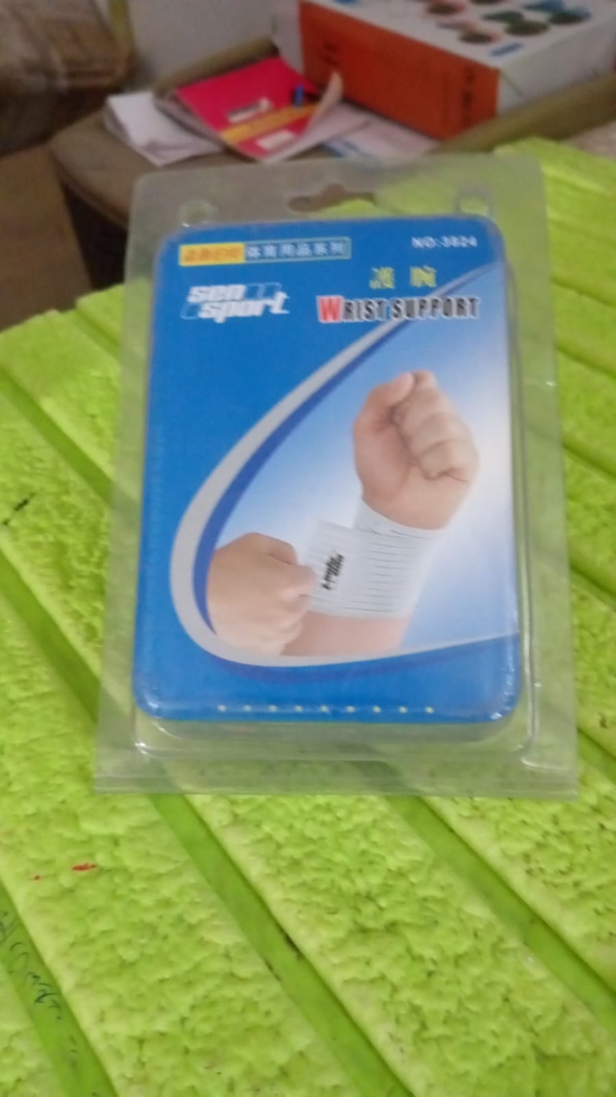 Wrist Support Band, Sleeve, Arthritis Pain Relief (1 Pair / With Card Packing) Wrist Support Band, Sleeve, Arthritis Pain Relief (1 Pair / With Card Packing)